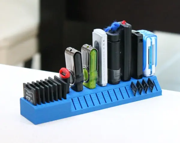 Suporte para USB, SD e MicroSD para pen drives largos